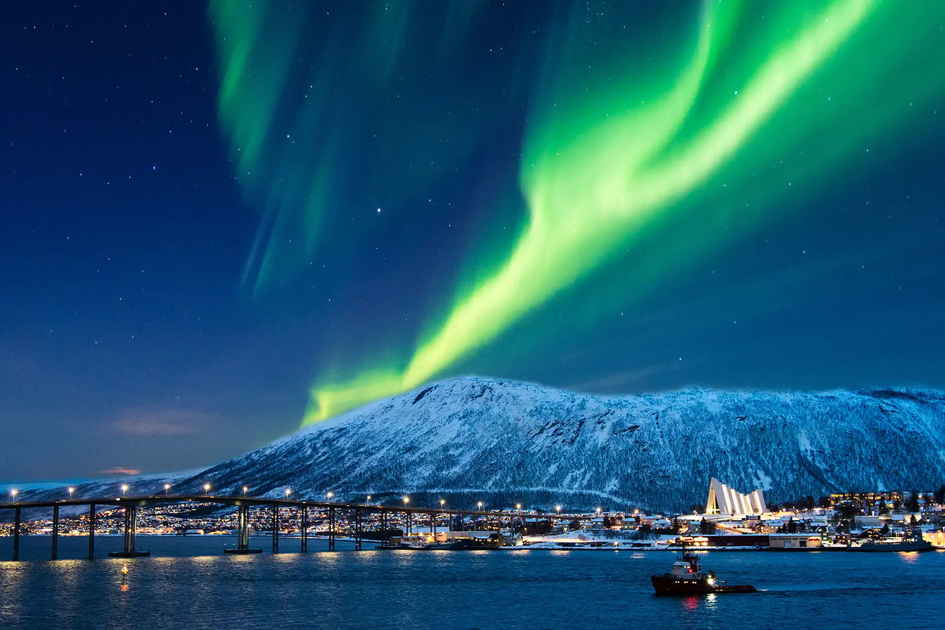 Why the Northern Lights Change Color and Shape