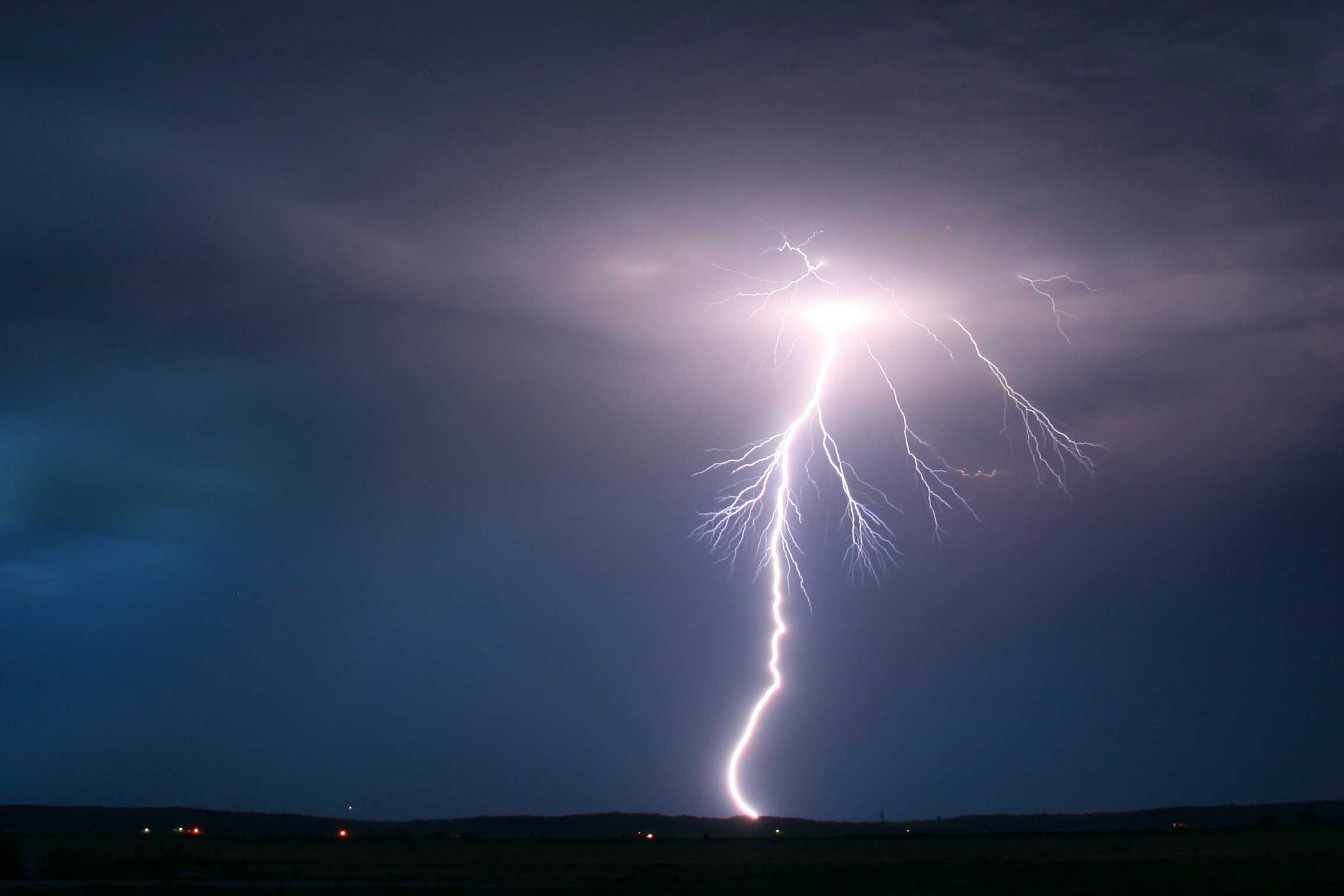 How Lightning Forms Inside a Thunderstorm